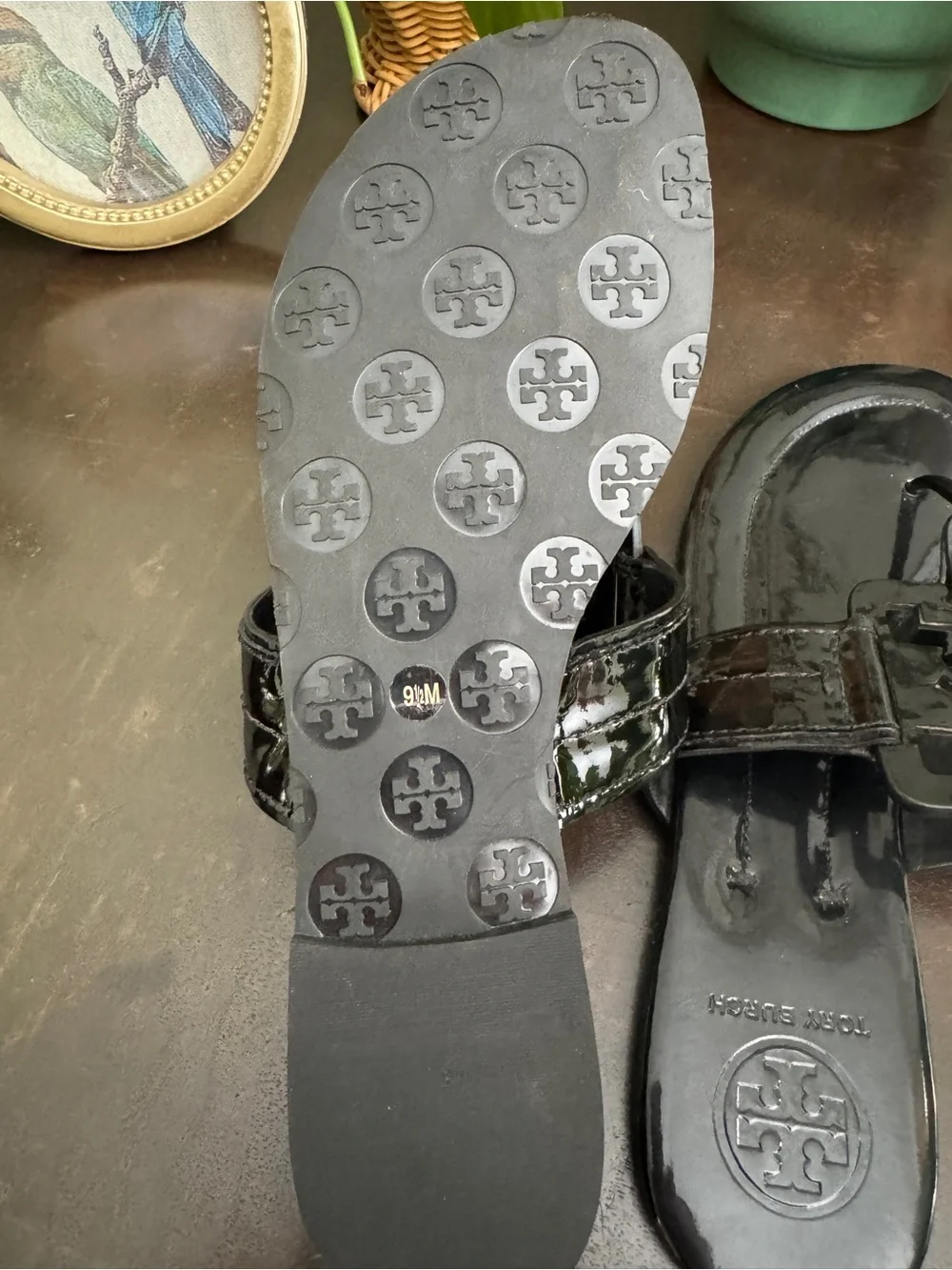 Unworn Tory Burch Black Patent Miller Thong Sandals with Gold Accent 9.5